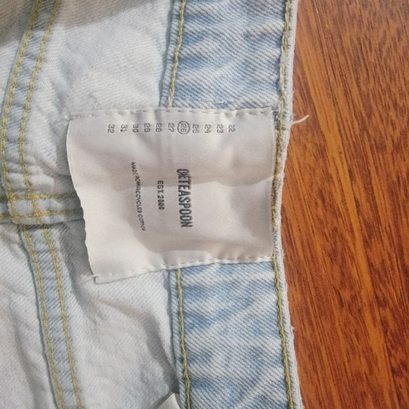 One Teaspoon × Free People Light Wash Denim Shorts Sz 26 Excellent Condition - Picture 3 of 4